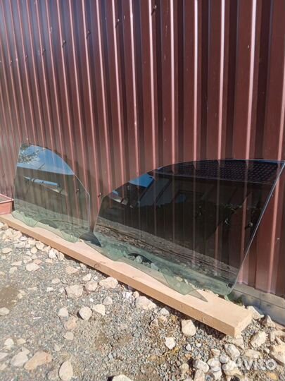 Стекла боковые на porsche cayenne