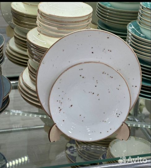 Набор столовой посуды новый