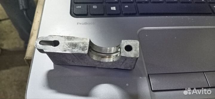 Бугель распредвала. 4D56