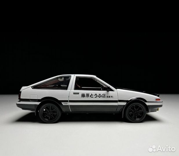 Коллекционная машинка Toyota ае 86