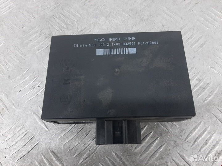 Блок комфорта для Volkswagen Golf 4 1C0959799