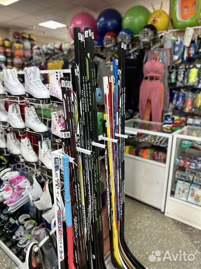 Клюшка новые хоккейная