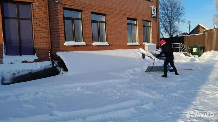 Уборка снег чистить