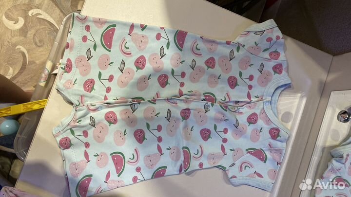 Одежда пакетом на девочку 80