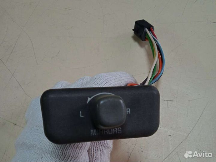 Блок управления зеркалами Pontiac Grand AM