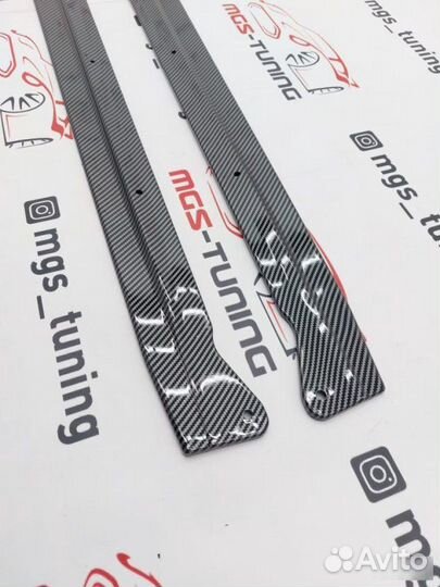 Лезвия порогов BMW X6 F16 M-Perfomance Под карбон