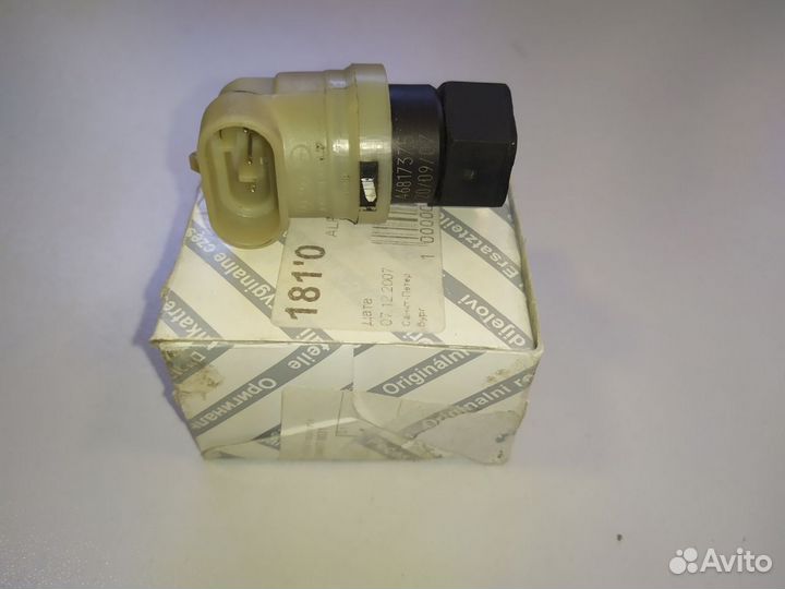 Датчик скорости 46817375 Fiat Brava