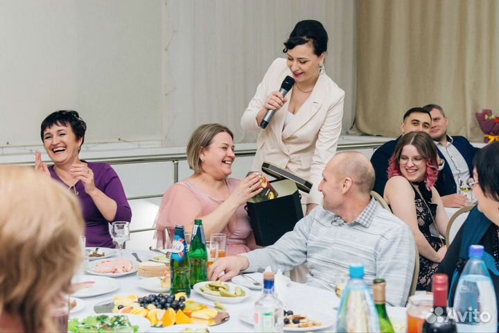 Ведущая Тамада, диджей (DJ)