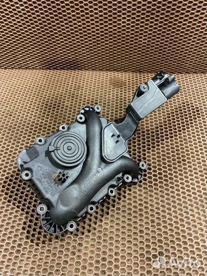 Маслоотделитель Audi A5 8T cala 3.2 2008