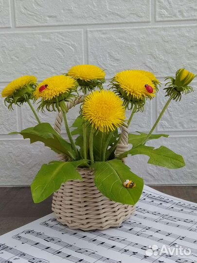 Одуванчики - интерьерные цветы