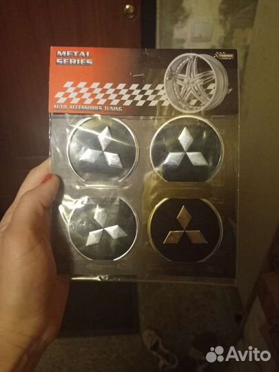 Накладки на колпаки