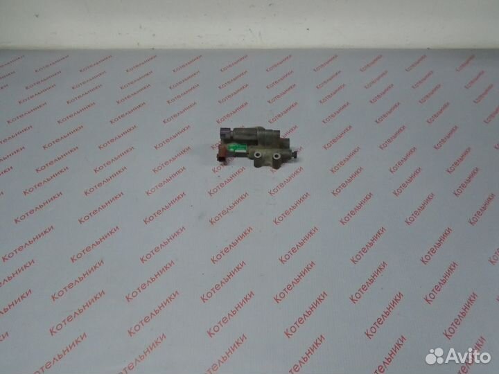 Nissan 23781-5J210 Клапан холостого хода в сборе