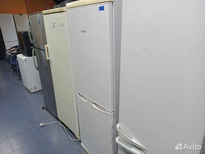 Холодильник Vestel 175 см