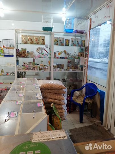 Клетки,когтеточка, туалеты