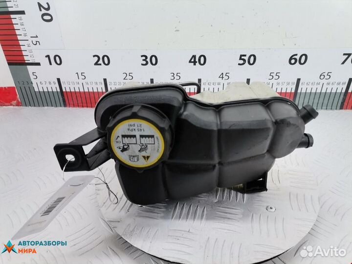 Бачок расширительный Volvo V60 рест. 2014 31200320