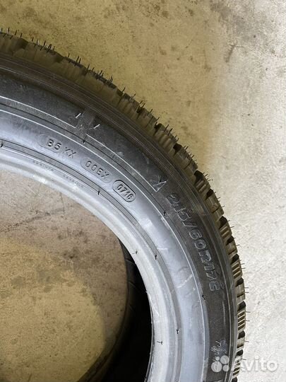 Michelin Agilis Alpin 215/60 R17C 109T