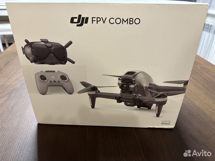 Квадрокоптер DJI FPV