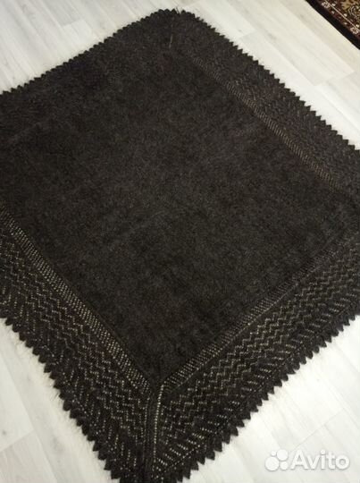 Пуховые шали, носки и варежки