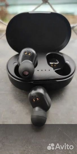 Наушники вкладыши с Bluetooth и микрофоном