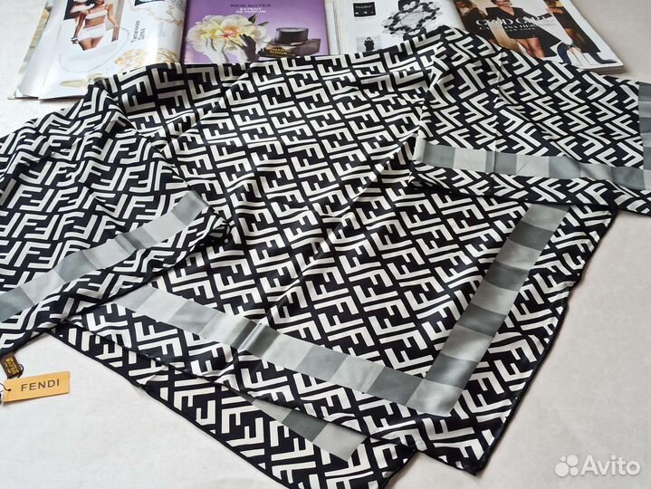Платок Шаль Шелк Fendi ручная подшивка новый