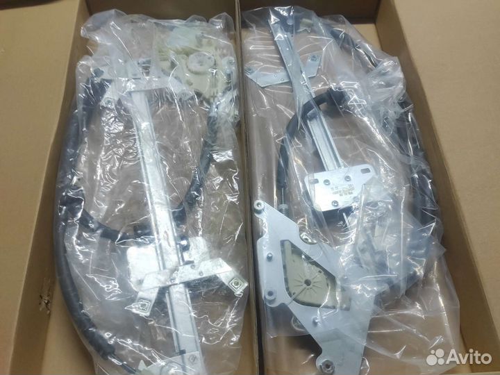 Стеклоподъемник w463 задний правый/ левый