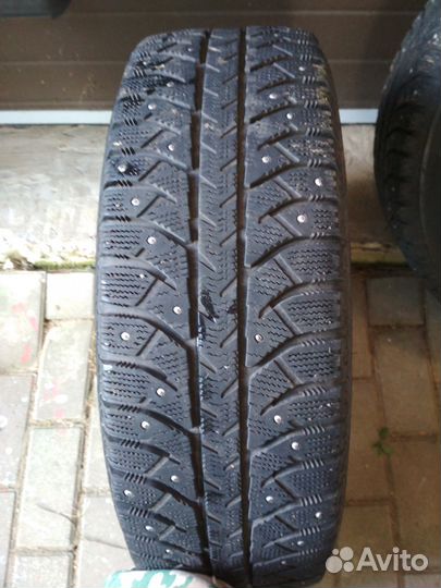 Bridgestone Ice Cruiser 7000 195/65 R15