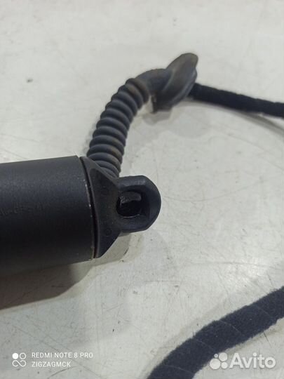 Амортизатор крышки багажника(правый)