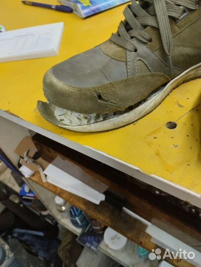 Мастер по ремонту обуви