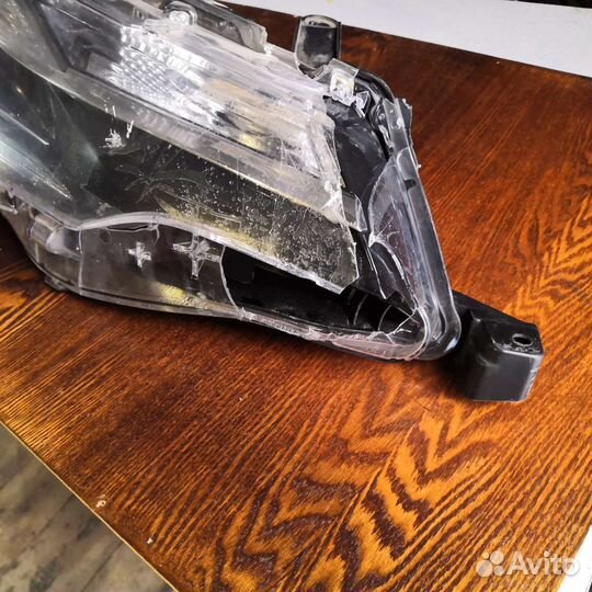 Led фараToyota corolla 180