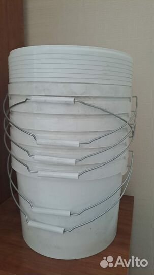 Ведро пластиковое с крышкой 10л