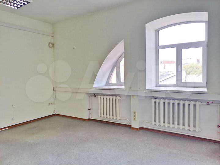 Офисное здание в центре, 800 м²