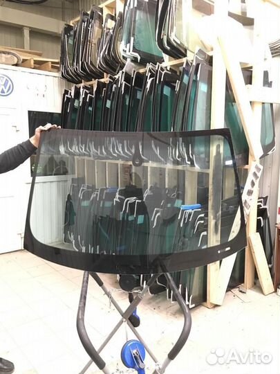 Лобовое стекло Ауди а4