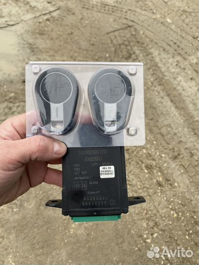 Блок управления центральным замком Volvo