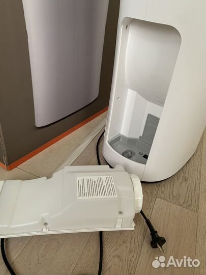 Воздухоочиститель-увлажнитель Bork A704