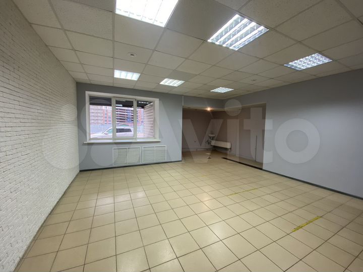 Офис, 41 м² с мокрой точкой 24/7 проходная зона