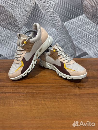 Кроссовки Ecco gore-tex размер 37