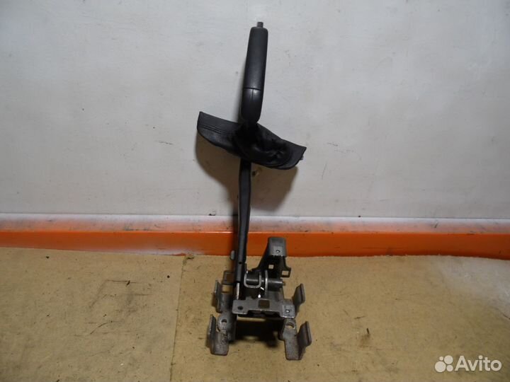 Ручка ручника Пежо 308