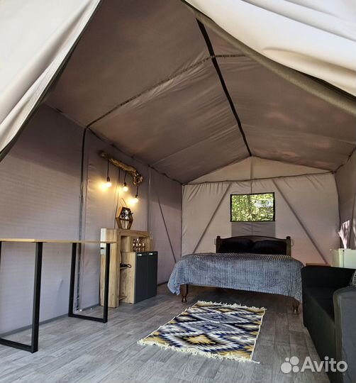 Сафари-тенты с видом на море