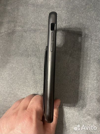 Чехол на iPhone 11 кожаный