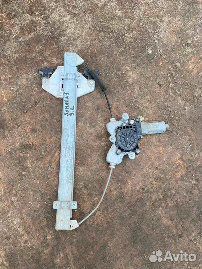 Стеклоподьемник задний левый Hyundai Sonata 5