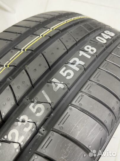 Kumho Ecsta HS51 235/45 R18 94V