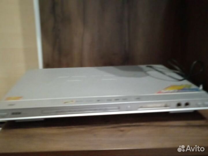 DVD плеер ввк DV 412 SI