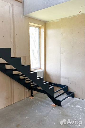 Лестницы на металлокаркасе