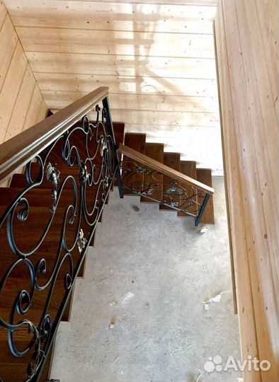 Лестница для коттеджа на заказ