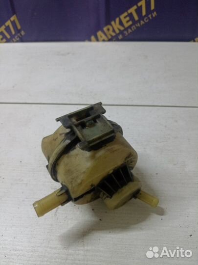 Бачок гидроусилителя руля Renault Sandero хечбек