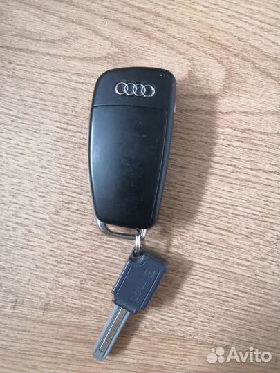Ключ зажигания б/у ауди А3 2007г