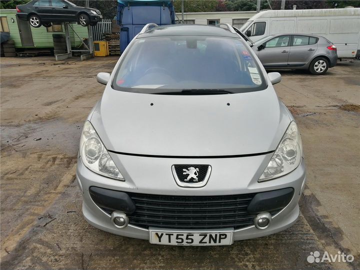 Разбор на запчасти Peugeot 307