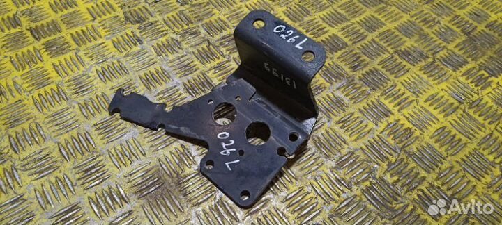 Кронштейн крепления проводки левый Man Tga Tgs Tgx