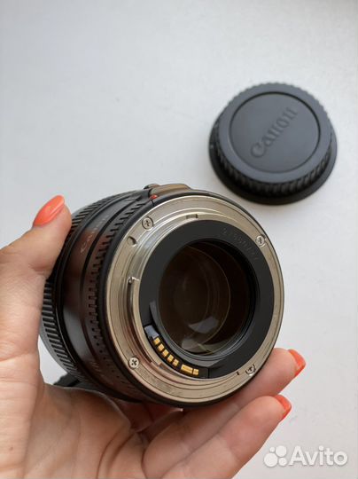 Объектив canon 85mm 1.8