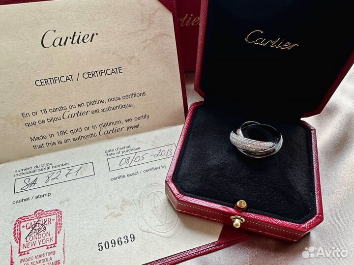 Кольцо бренда Cartier Trinity